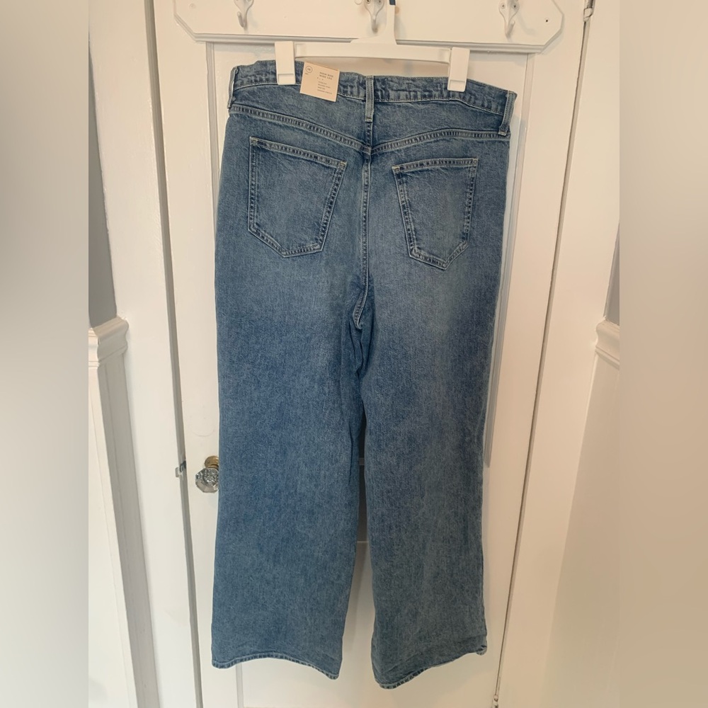 Universal Thread High Rise Wide Leg - Picture 2 of 3